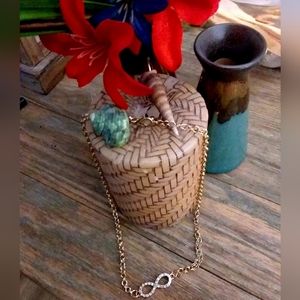 Infinty Necklace, NEW